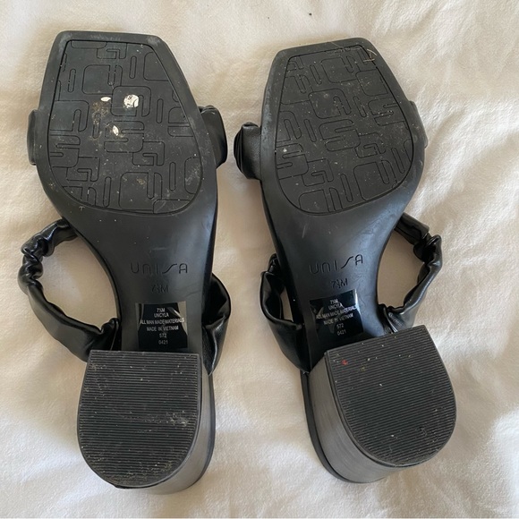 Black Heeled Sandals - Picture 4 of 5